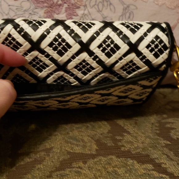 Crossbody Wallet - Picture 3 of 4